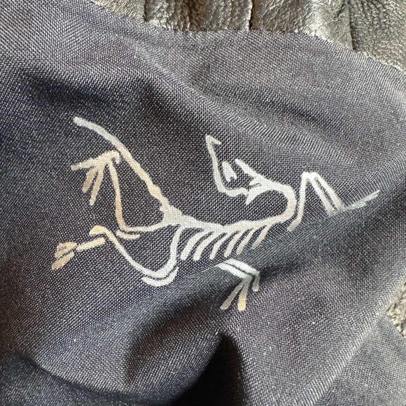 NWT ARC’TERYX Rush SV Gloves, Large (Black) - Picture 7 of 13